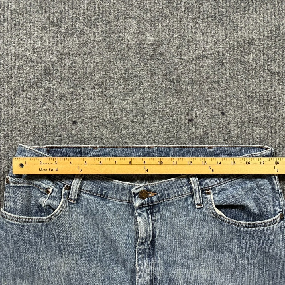 Wrangler Mens Straight Leg Jeans 38x30 Regular Fit Light Wash Denim Mid Rise - Picture 5 of 12